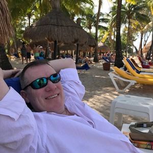 Meet your Posher, Ray